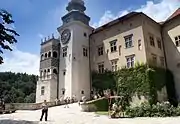 Fortified entrance