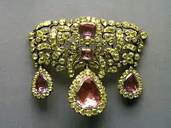 18th century stomacher made of chrysoberyls and amethysts,