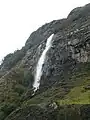 Waqramarka waterfall, 12 km west of Chacas, especially to practice canyoning and abseiling