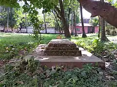 Grave of Musa Khan at the north-east corner of&nbsp;Musa Khan Mosque