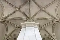 Ceiling of the main staircase in cross ogives.