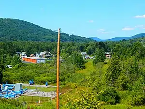 The borough of Lewis Run from the hills and State Route&nbsp;4001 (Lafayette Avenue).