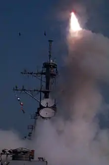 USS&nbsp;Laboon launches Tomahawk cruise missiles at Iraqi air defense targets, 3 September 1996.