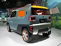 WakuWaku rear view