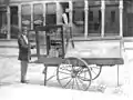 Popcorn vendor at Paris, Illinois, on August 3, 1912