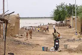 A Street in Dori, capital of Séno Province