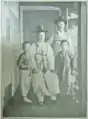 Yun, his father, Yun Ung-ryeol, Yun's son, Young-sun and Yun's daughter Bong-hee (1904)